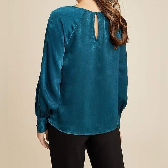 MAURICES Tidal Teal Color Fallon Satin Long Open Sleeve Blouse, Size 1X, NWT. - Picture 11 of 12